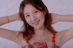 朴信惠动图高清图片大全[720P]电影海报